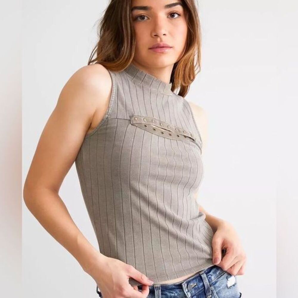 GILDED INTENT Wide Ribbed Mock Neck Tank Top Size Medium